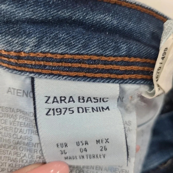 Zara Size 4 Distressed Mid Waist‎ Cropped Ankle Jeans Skinny Raw Hem Stretch - Picture 9 of 10